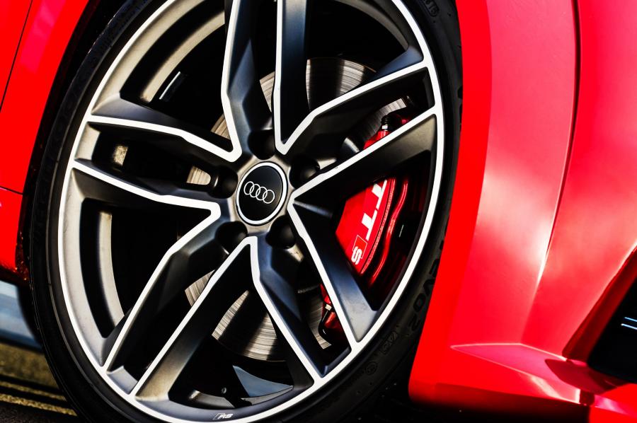 Колеса Audi TTS Roadster (8S) 2016 года  (LA) (фото 6 из 27)